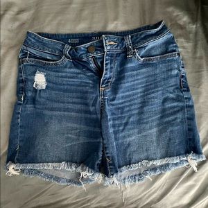 Dark denim shorts!